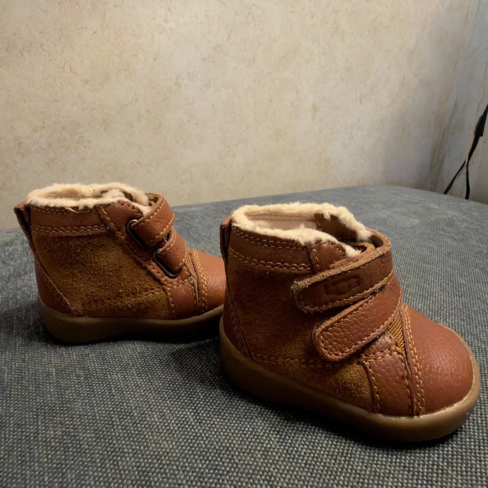 UGG Keelan Infant Chestnut Leather Suede Fur Lined Boots 1143651I Size 0/1